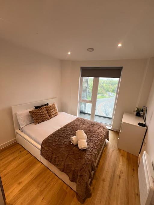 2 Bed Corner Apartment With Gym Manchester Ngoại thất bức ảnh